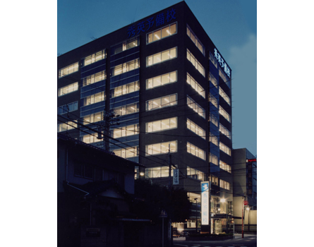 静鉄鷹二ビル(秀英予備校静岡本部)