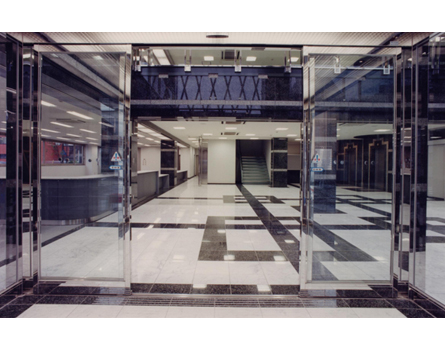 静鉄鷹二ビル(秀英予備校静岡本部)