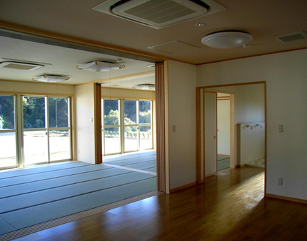 児童養護施設まきばの家(袋井)